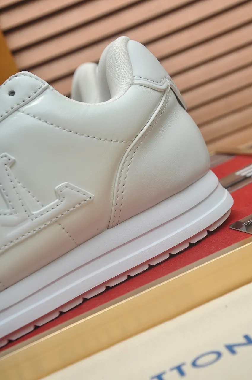 Men's men's shoes 💰700💶[LOUIS VUITTON] new original order 🍀LV Louis Vuitton * - top version of LV classic trendy shoes! Made of imported original fabrics, mesh lining, and original wear-resistant rubber foam outsole! High quality products! Size (female 35-40)